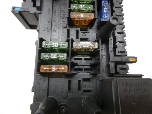 Fuse box / SAM / BSI MERCEDES-BENZ Classe E (W212) Imagem-4