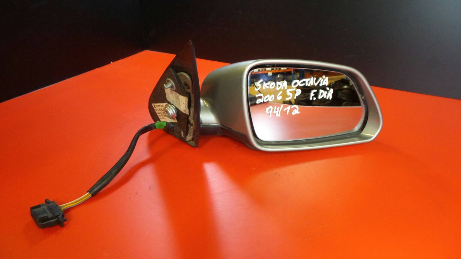 Retrovisor / espelho direito SKODA Octavia II Hatchback (1Z3)