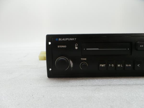 Autoradio MITSUBISHI Canter (FB7, FB8, FE7, FE8) VII Imagem-1