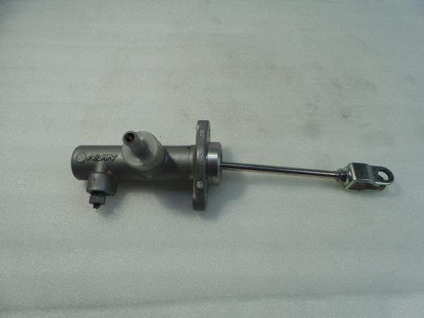 Pompe d'embrayage MITSUBISHI Canter (FB7, FB8, FE7, FE8) VII