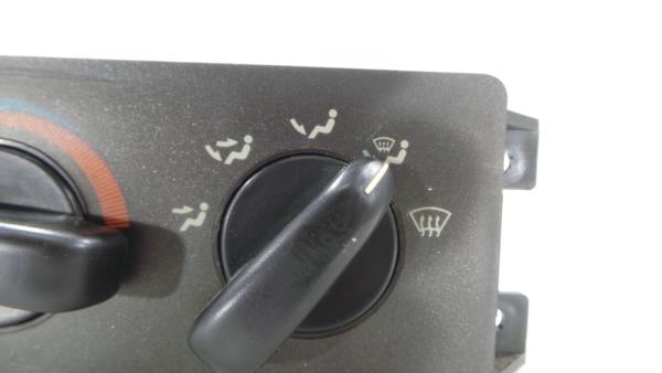 Commande chauffage MITSUBISHI Canter (FB7, FB8, FE7, FE8) VII Imagem-1