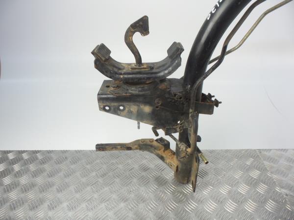 Traverse Support Radiateur MITSUBISHI Canter (FB7, FB8, FE7, FE8) VII Imagem-1