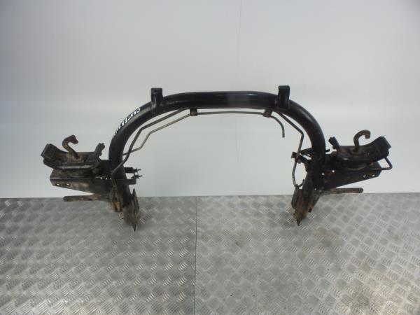 Traverse Support Radiateur MITSUBISHI Canter (FB7, FB8, FE7, FE8) VII