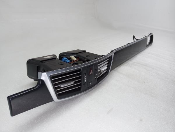 Dashboard trim MERCEDES-BENZ Classe E (W212) Imagem-2