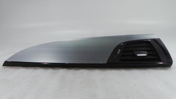 Difusor / salida de aire BMW 1 (F20)