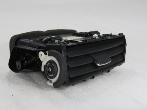 Difusor / saída de ar NISSAN Qashqai II (J11) Imagem-1