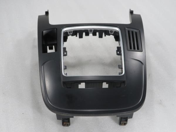 Friso tablier AUDI A4 (8K2, B8) Imagem-1