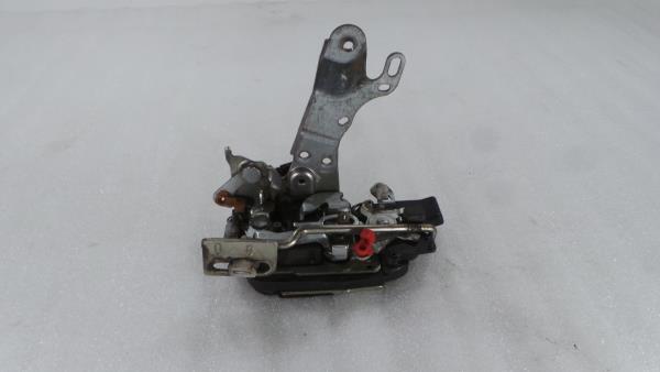 Front Right Door Lock TOYOTA Dyna Chassis (KD_, LY_, _Y2_, _U3_, _U4)
