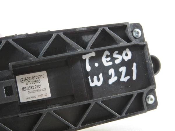 Comando / botão / interruptor vidros trás esquerdo MERCEDES-BENZ Classe S (W221) Imagem-4