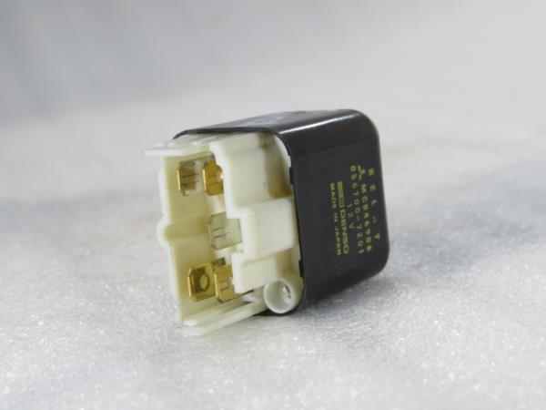 Bouton / interrupteur électromécanique  MITSUBISHI Canter (FB7, FB8, FE7, FE8) VII Imagem-2