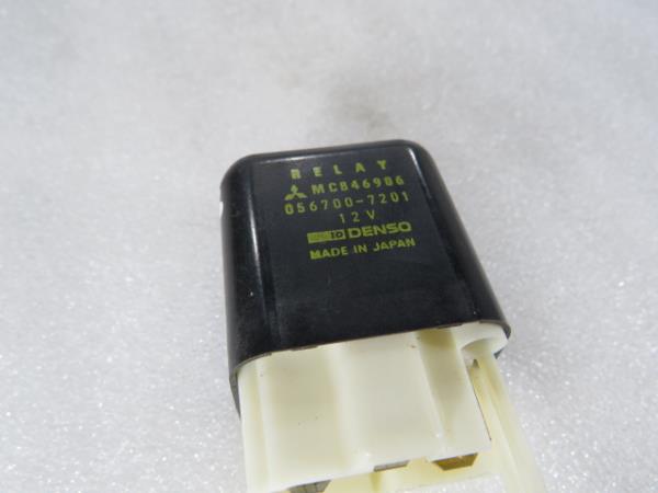 Bouton / interrupteur électromécanique  MITSUBISHI Canter (FB7, FB8, FE7, FE8) VII Imagem-3