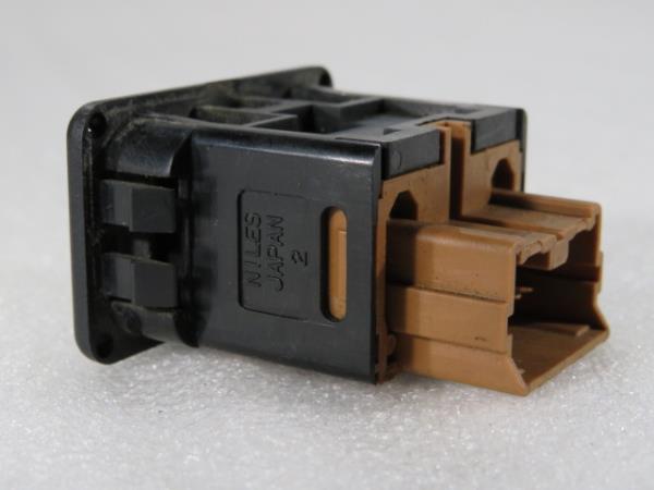 Bouton / interrupteur électromécanique  MITSUBISHI Canter (FB7, FB8, FE7, FE8) VII Imagem-4