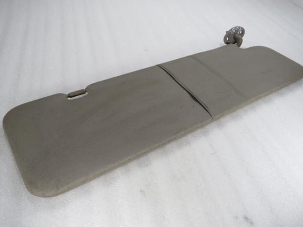 Pála de sol direita TOYOTA Dyna Chassis (KD_, LY_, _Y2_, _U3_, _U4)
