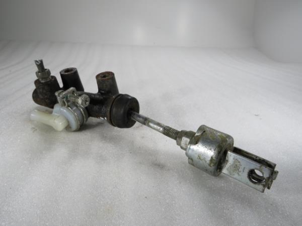 Clutch pump TOYOTA Dyna Chassis (KD_, LY_, _Y2_, _U3_, _U4) Imagem-1