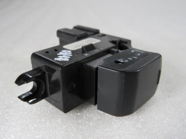 Comando / interruttore alzacristallo anteriore destro NISSAN NP300 Navara Pick Up (D40) Imagem-3