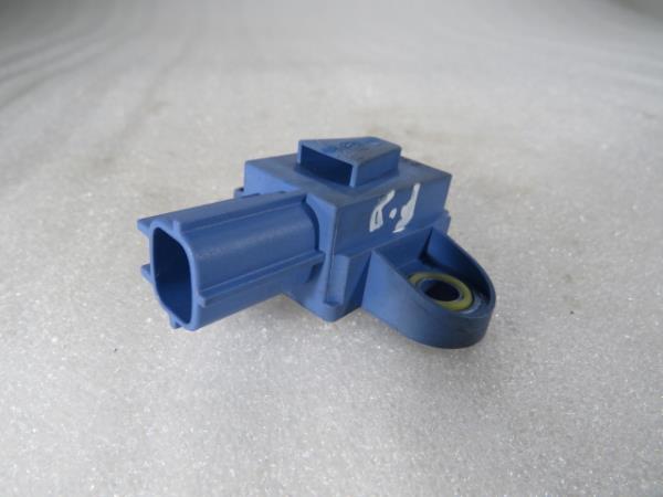 Sensor de impacto VOLKSWAGEN Golf V (1K1)