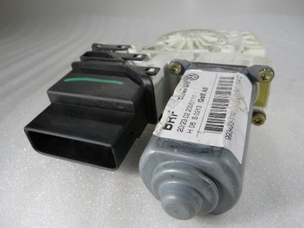 Motor Elevalunas Trasero Derecho VOLKSWAGEN Golf V (1K1) Imagem-1