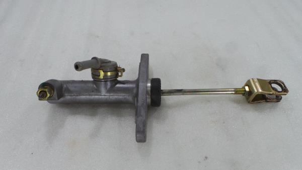 Bomba de embraiagem ISUZU ELF Chassis (NKR7_, NKS7_, NHR6_, NKR6_)
