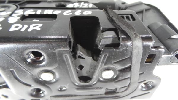 Front Right Door Lock VOLKSWAGEN Scirocco (137, 138) Imagem-3