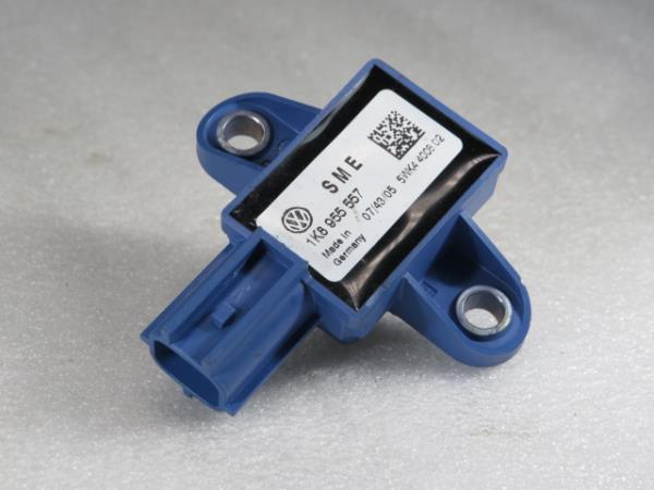 Sensor de impacto VOLKSWAGEN Scirocco (137, 138)