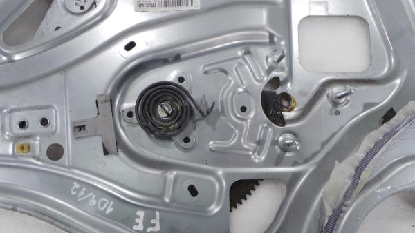 Alzavetro anteriore sinistro KIA Sportage (JE_, KM_) Imagem-1