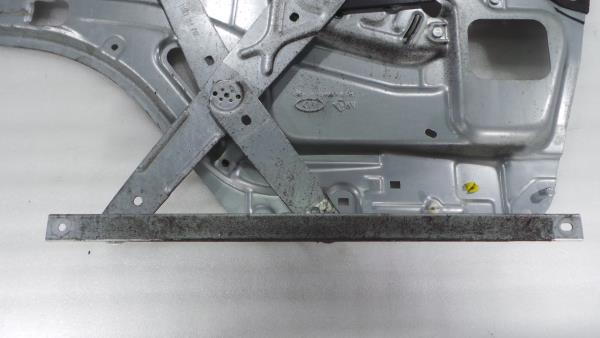 Alzavetro anteriore sinistro KIA Sportage (JE_, KM_) Imagem-6