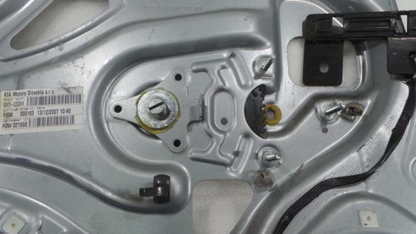 Alzavetro posteriore sinistro KIA Sportage (JE_, KM_) Imagem-1