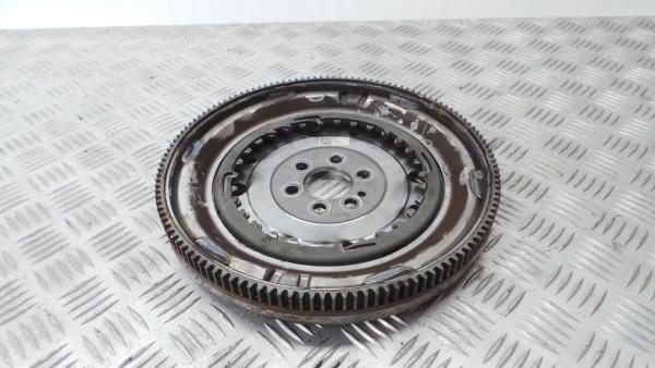 Volante motor VOLKSWAGEN Golf VII (5G1, BQ1, BE1, BE2)
