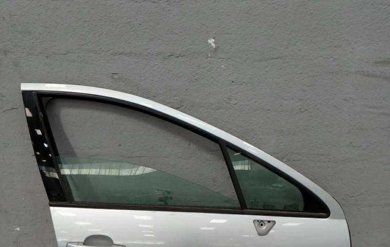 Porta frente direita PEUGEOT 407 (6D_) Imagem-1