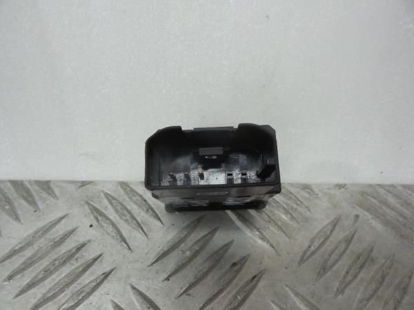 Bouton / interrupteur électromécanique  VOLKSWAGEN Sharan (7N) Imagem-3