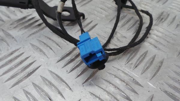Prétensionneur de ceinture avant Droite VOLKSWAGEN Sharan (7N) Imagem-3