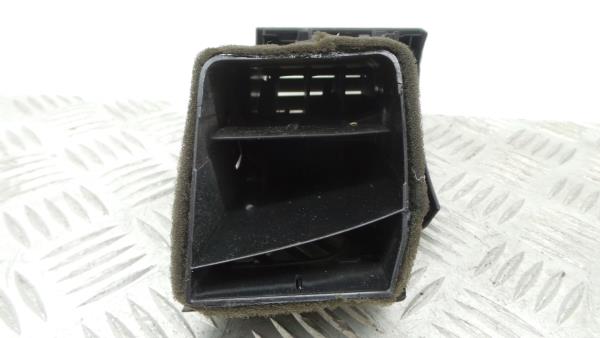 Diffuser / air vent BMW 1 (E87) Imagem-3