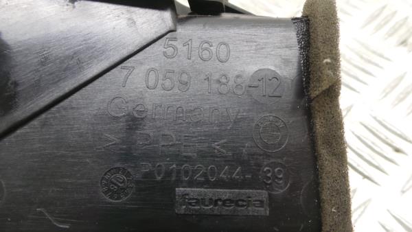 Diffuser / air vent BMW 1 (E87) Imagem-4