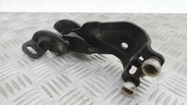 Charnière porte avant Droite VOLKSWAGEN Sharan (7N)