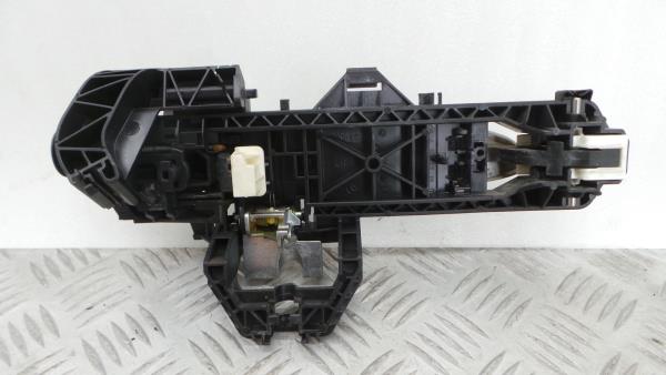 Left rear door handle MERCEDES-BENZ Classe C (W204) Imagem-1