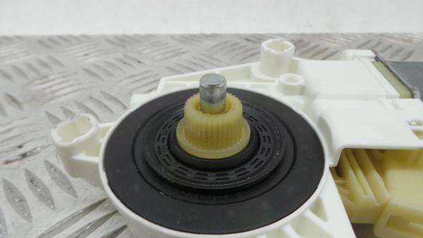 Moteur lève-vitre arrière gauche MERCEDES-BENZ Classe C (W204) Imagem-1