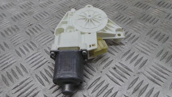 Moteur lève-vitre arrière gauche MERCEDES-BENZ Classe C (W204) Imagem-2