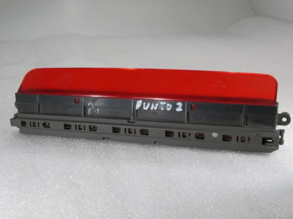 Luz stop adicional / 3º stop FIAT Punto (188_) Imagem-2