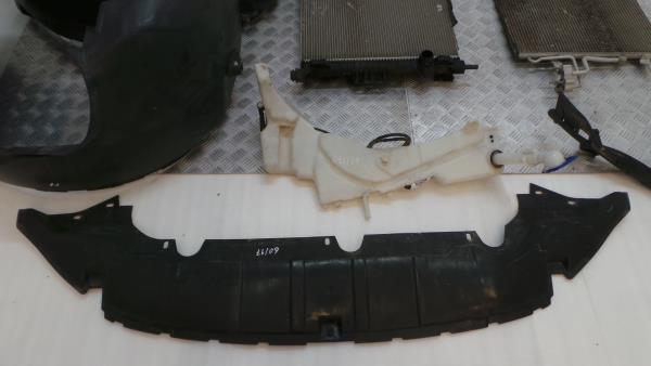 Frente completa FORD Kuga I Imagem-16