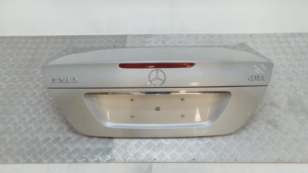 Tailgate / Trunk lid MERCEDES-BENZ Classe E (W211)