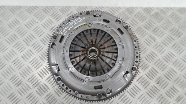 Volante motor VOLKSWAGEN T-Roc (A11) Imagem-2