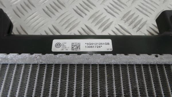 Radiateur d'eau VOLKSWAGEN Golf VII Variant (BA5, BV5) Imagem-4