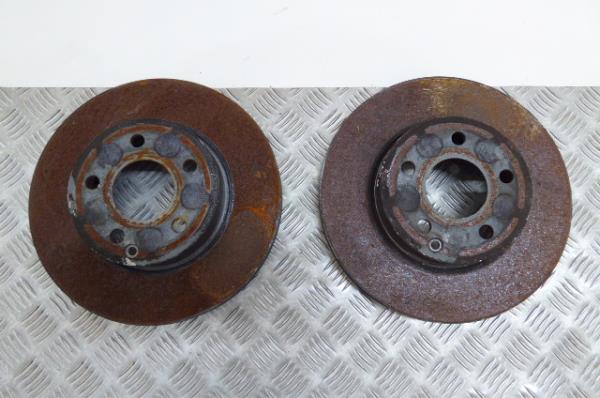 Disco de freno delantero derecho MERCEDES-BENZ Classe C (W204)