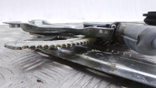 Left rear window regulator LEXUS IS II (GSE2_, ALE2_, USE2_) Imagem-2