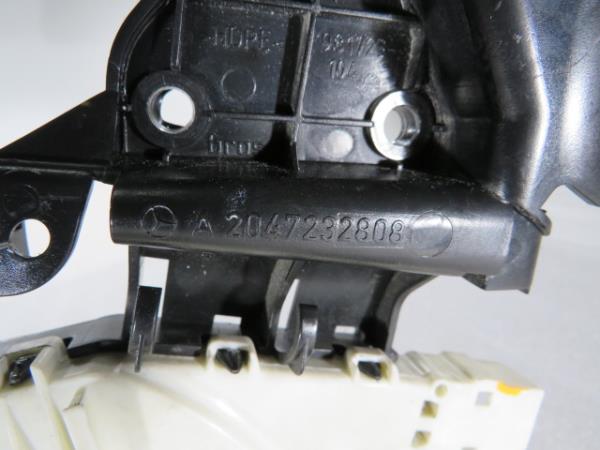 Cerradura / cierre puerta delantero derecho MERCEDES-BENZ Classe C (W204) Imagem-1