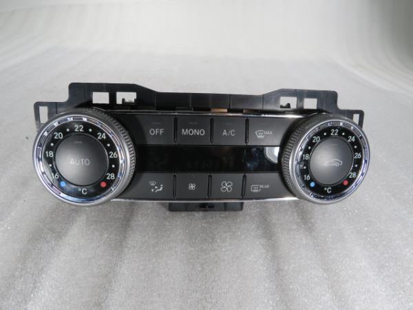 Climate control MERCEDES-BENZ Classe C (W204)