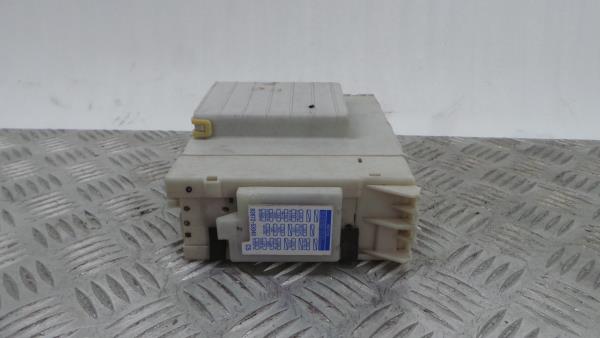 Caixa fusíveis / SAM / BSI LEXUS IS II (GSE2_, ALE2_, USE2_) Imagem-1