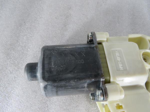 Motor de Elevalunas Trasero Izquierdo MERCEDES-BENZ Classe C (W204) Imagem-1