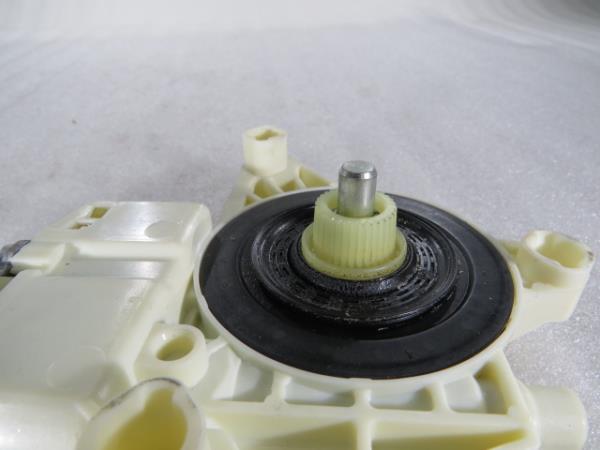 Motor de Elevalunas Trasero Izquierdo MERCEDES-BENZ Classe C (W204) Imagem-3