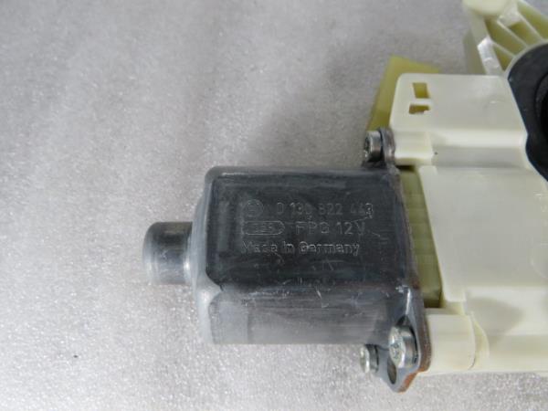 Motor de Elevalunas Trasero Izquierdo MERCEDES-BENZ Classe C (W204) Imagem-4